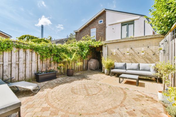 Courtyard Patio Service in Portland